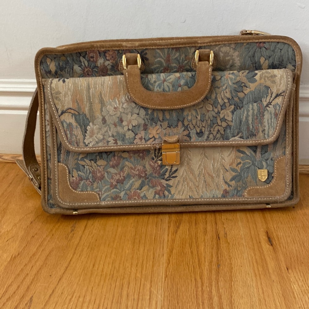 Embroidered tote bag
